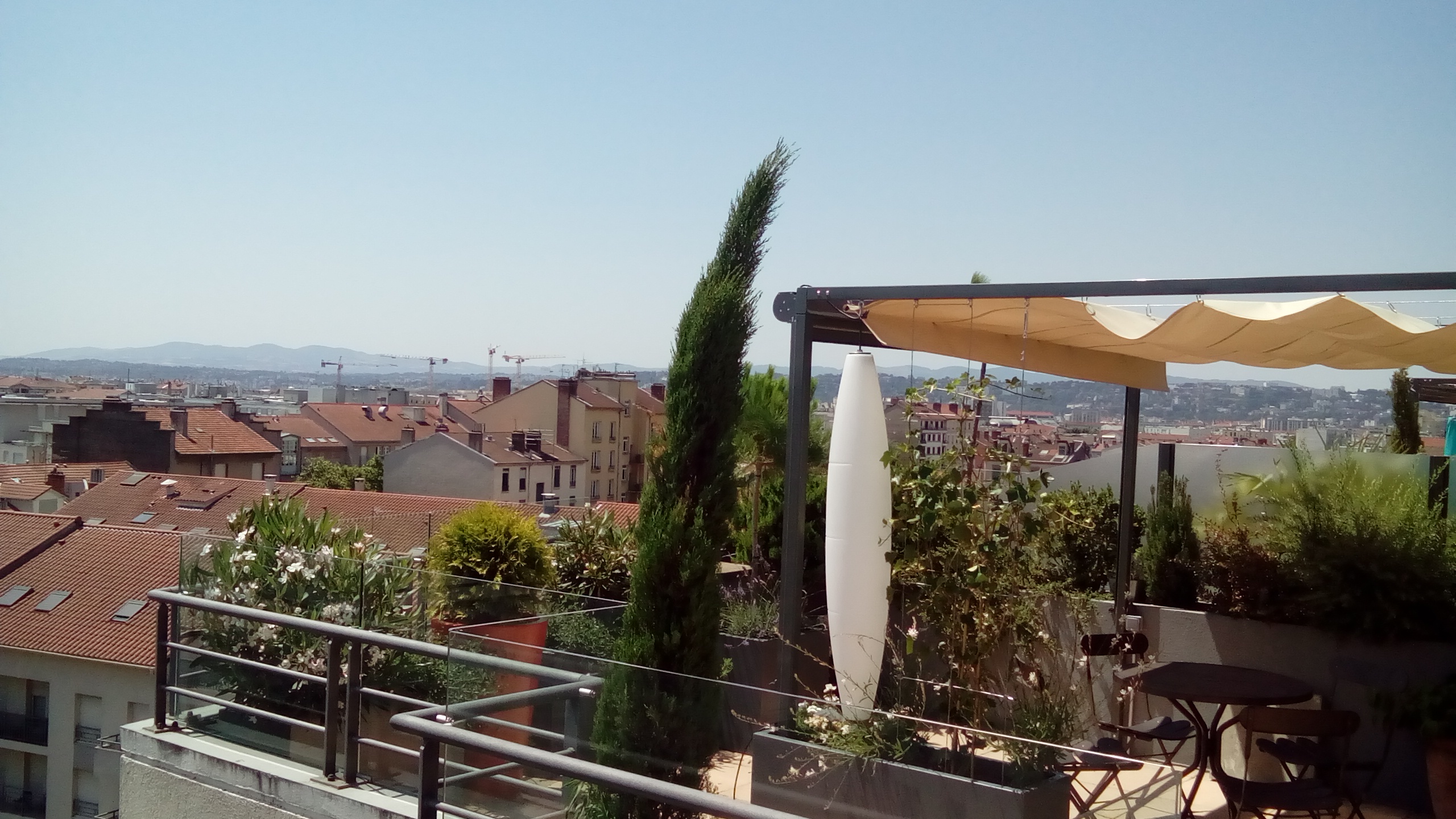 Exonido réalise la conception et la pose d'aménagements de terrasses dans la région de Lyon